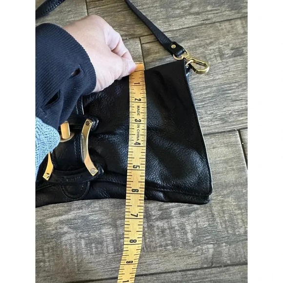 B Makowsky Soft Black Leather Brushed Gold Hardware Strap Clutch Handbag - Picture 3 of 12